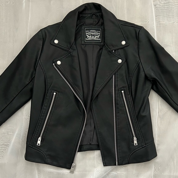 Levi’s Leather Jacket - Picture 1 of 4